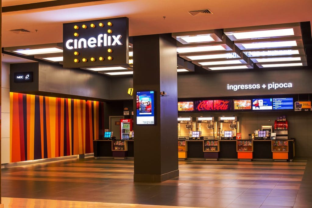 fachada do cinema Cineflix no Aparecida shopping, Goiânia